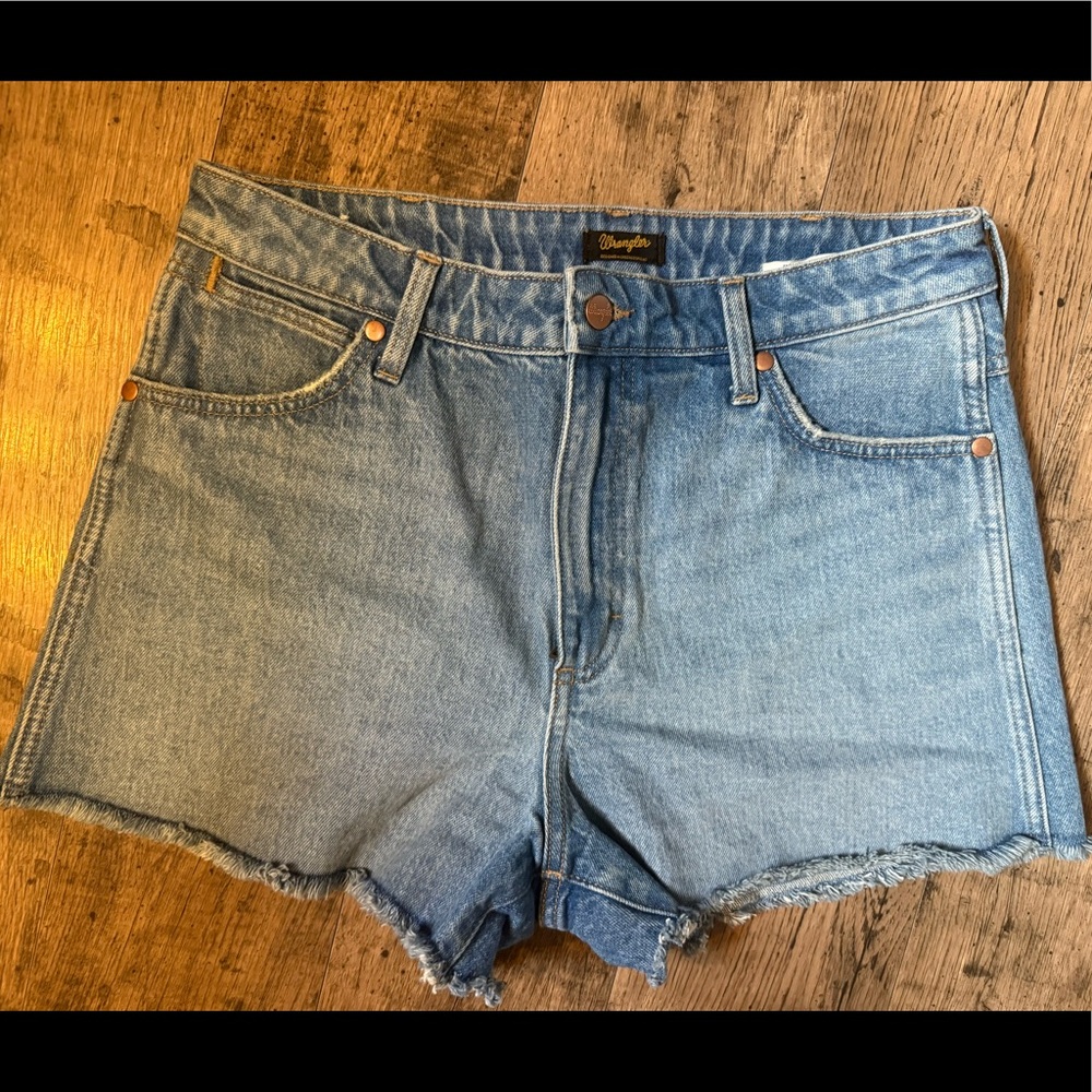 Wrangler high rise Jean shorts